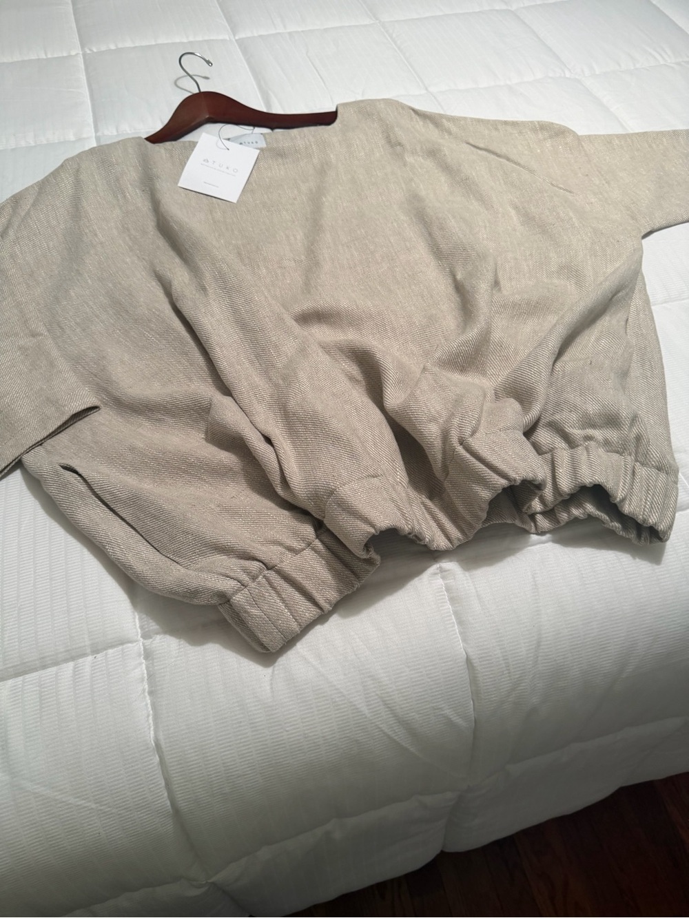 ATUKO Neutral Heavyweight Linen Pullover Layer Size M/L with Pockets